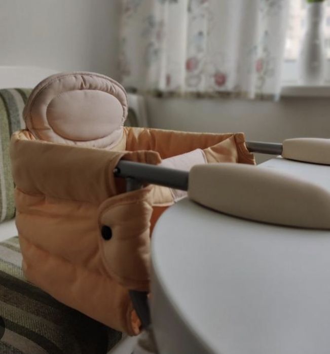 Крісло для годування  Chicco.
