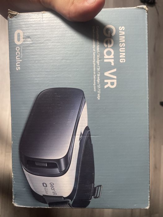 Вертуальные очки Gear VR