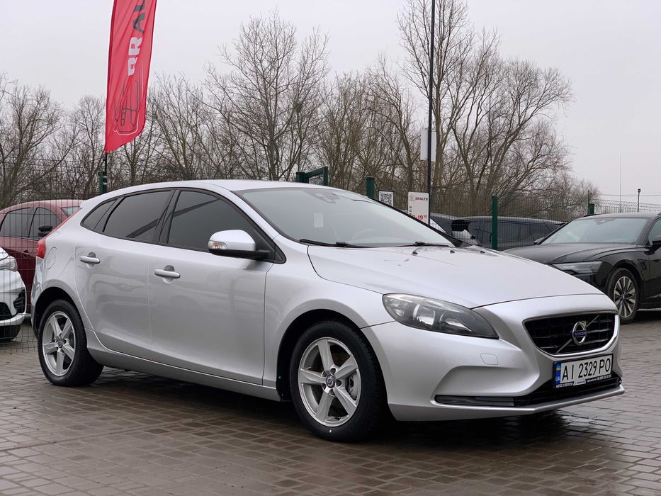 Volvo V40 2014 1.6 дизель
