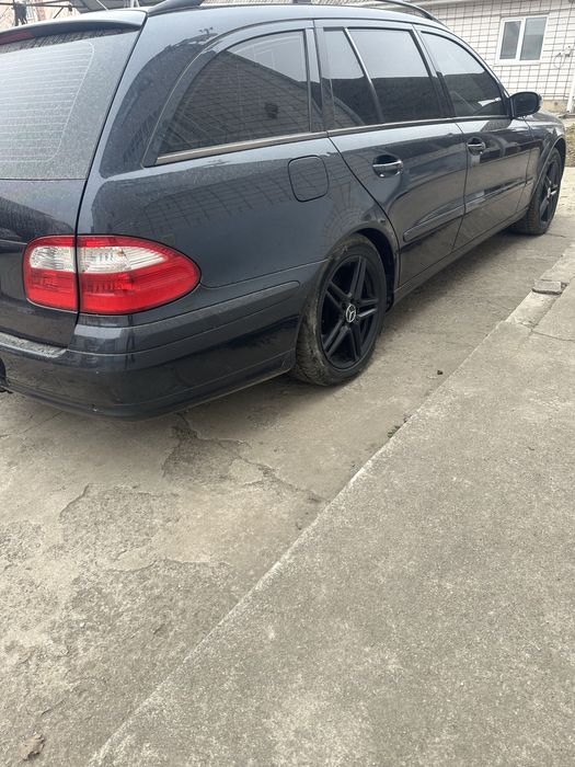 Продам Мерседес w211