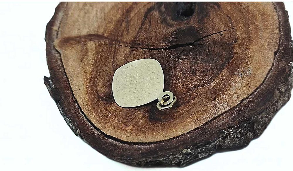 Złota zawieszka Maryja próby 585 - 0,98g