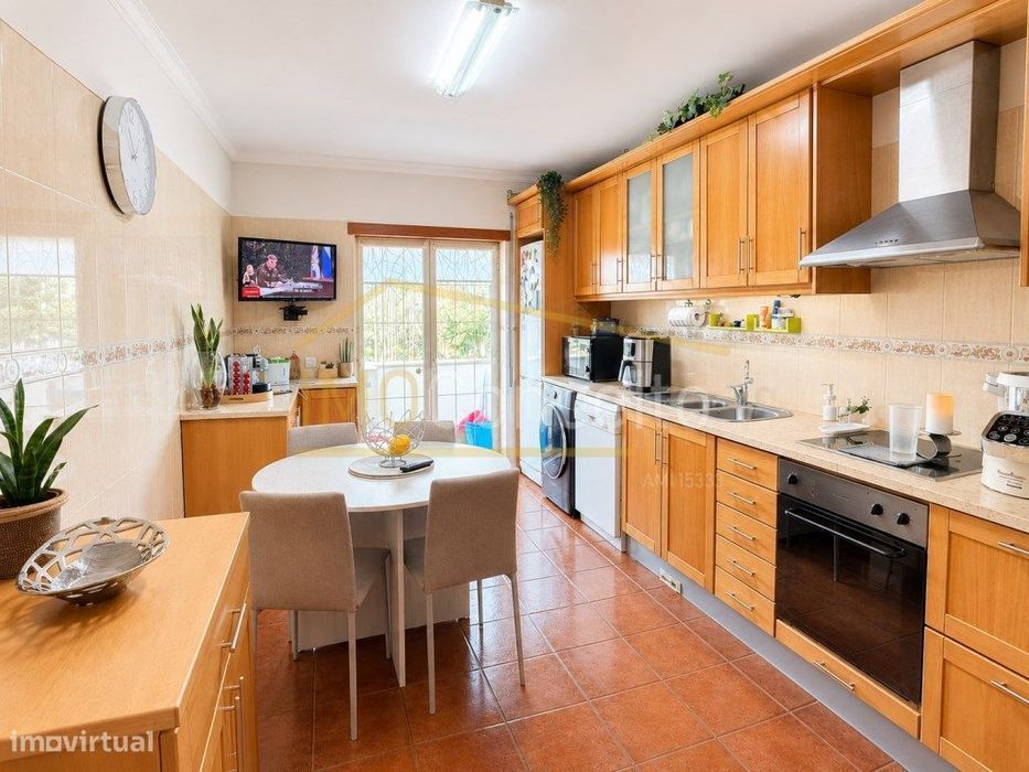 Apartamento T3 - Entroncamento/ Junto Ao Bonito / Condominio Fechado