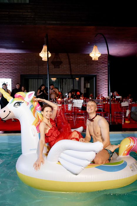 Подобова оренда великого сучасного будинку у Кийлові. Кінотеатр Сауна