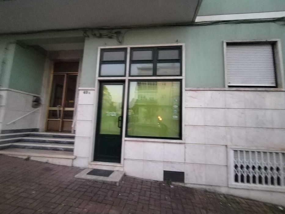 Arrendo Loja na Amadora