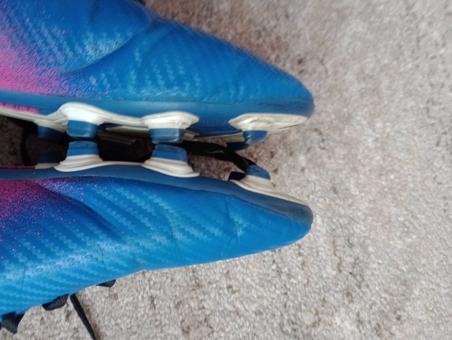 Buty piłkarskie adidas