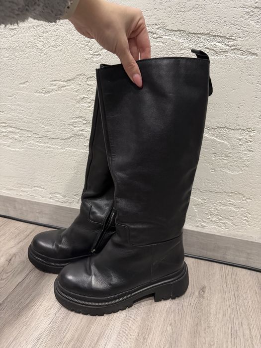 Шкіряні сапоги жіночі