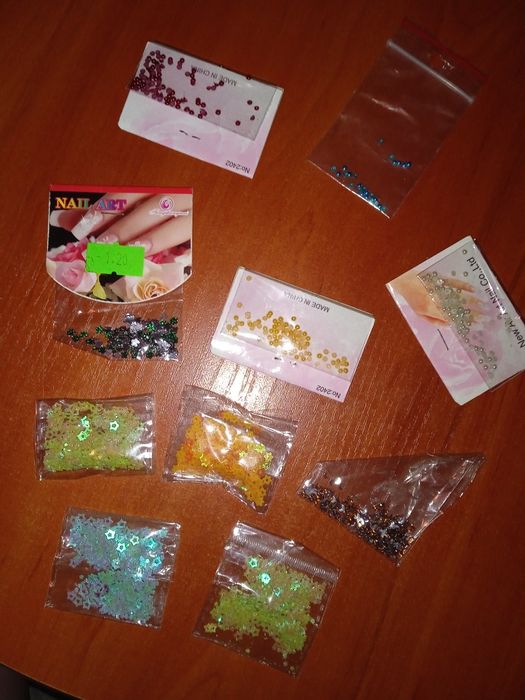 Komplet Zestaw Cyrkonie Do Paznokci Ozdoby