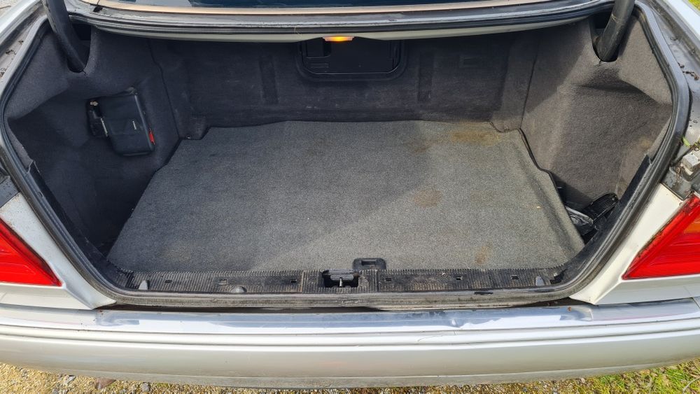 Mercedes-Benz E200 (W210)