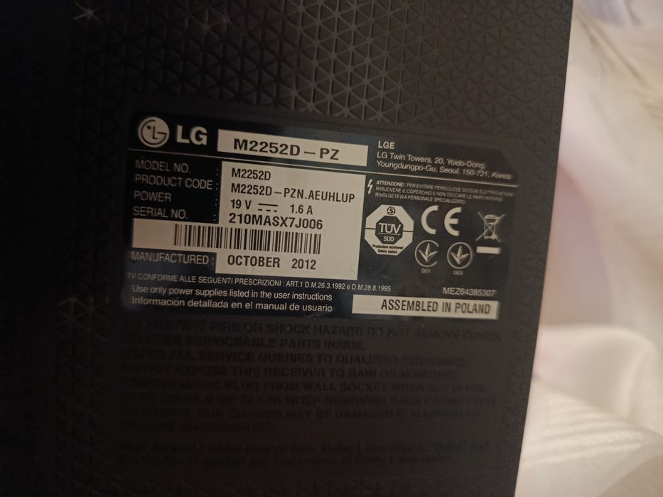 Продам монітор LG M2252D