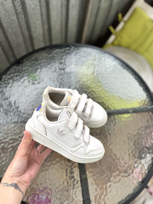 Кеди на дівчинку adidas