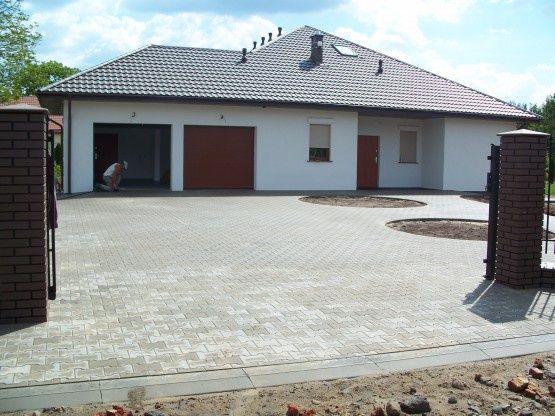 Przekrusz betonowy   gruz kruszony   ceglany  ziemia piasek