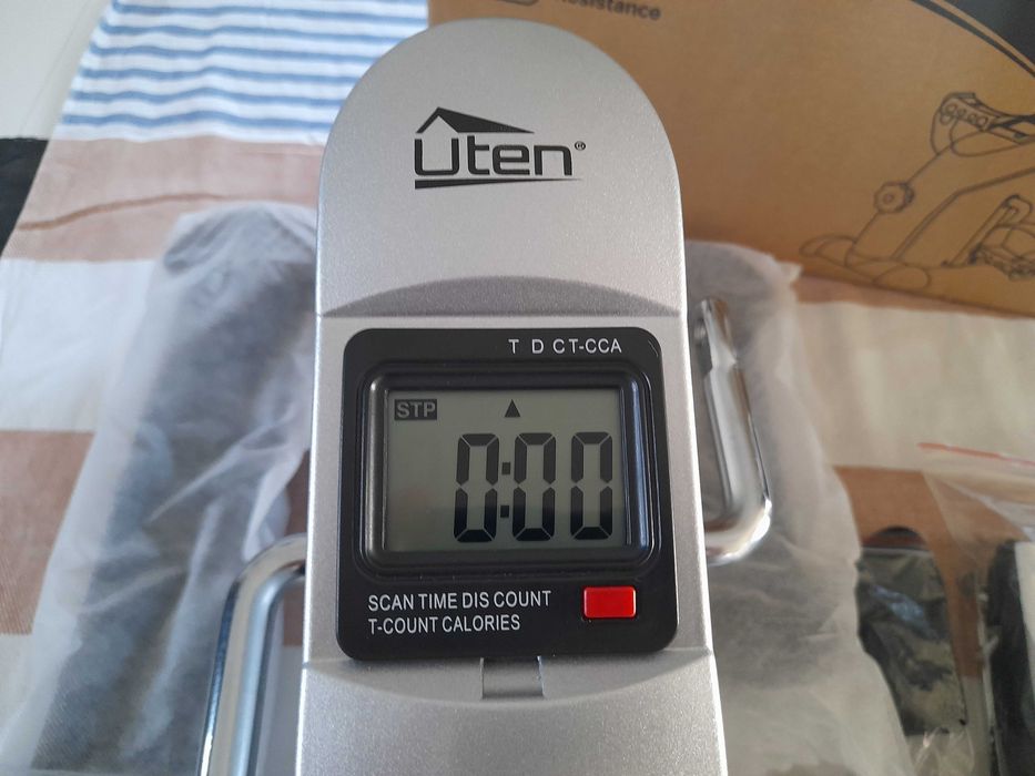 UTEN Mini rower treningowy, trenażer ramion i nóg