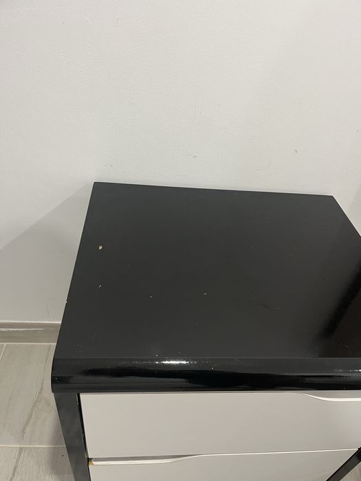 Conjunto de 2 mesas de cabeceira