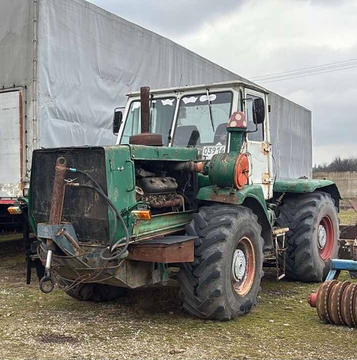 В продаже трактор Т150к