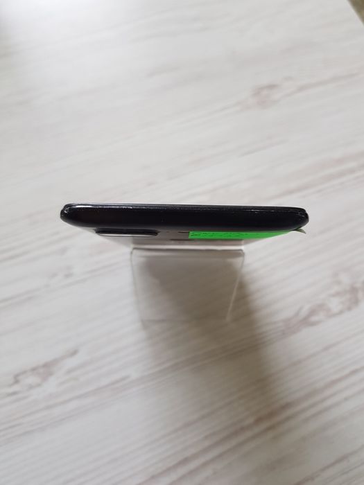 Смартфон OnePlus 5T