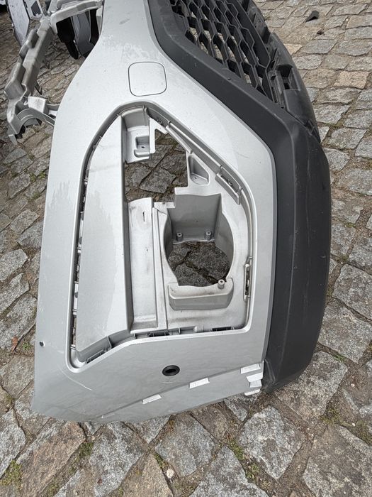 Parachoques Dacia sandero 3