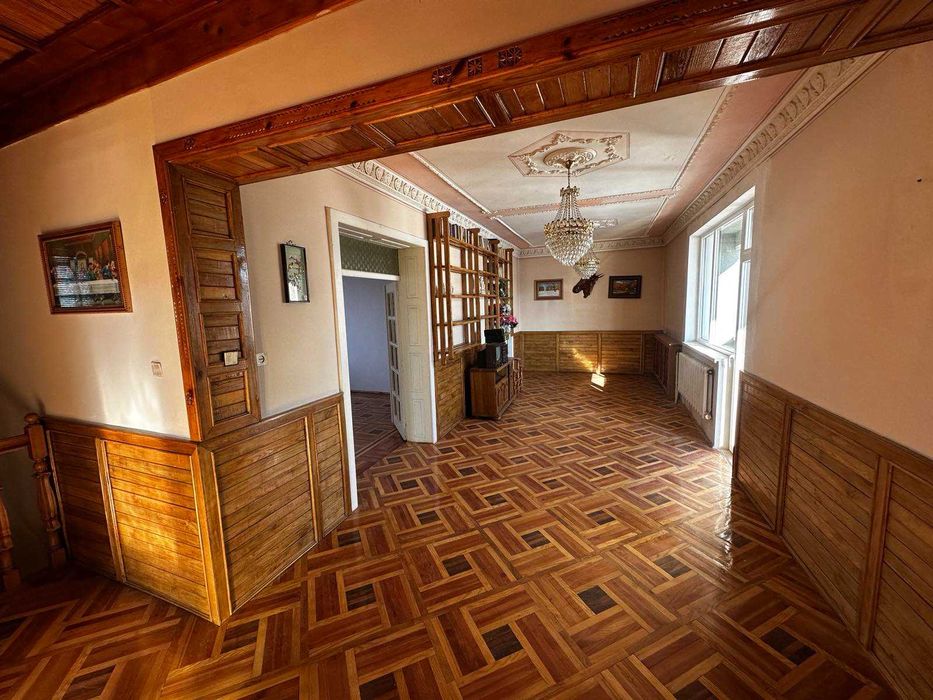 Продається будинок в с. Угля