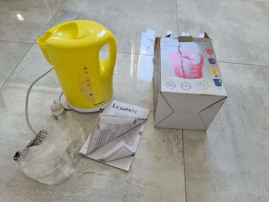 Nowy czajnik elektryczny nowy