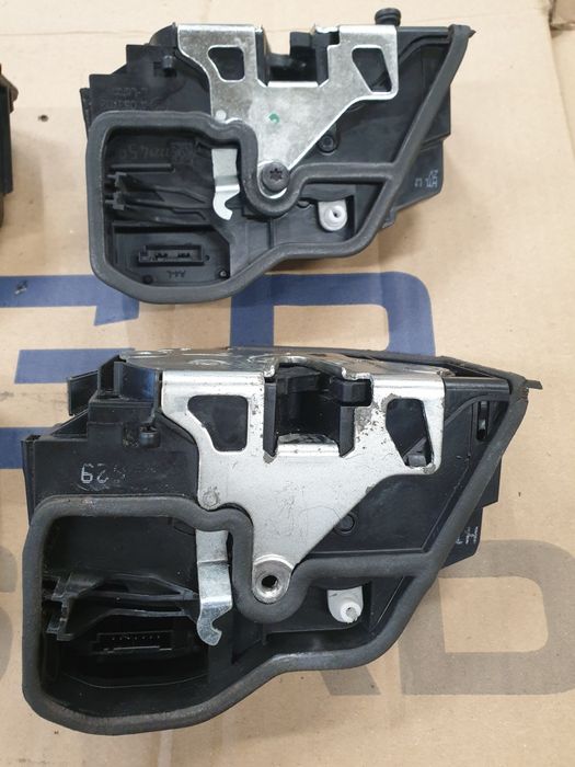 Zamek drzwi lewy prawy przód tył BMW e90 e60 F30 F31 LP PP LT PT