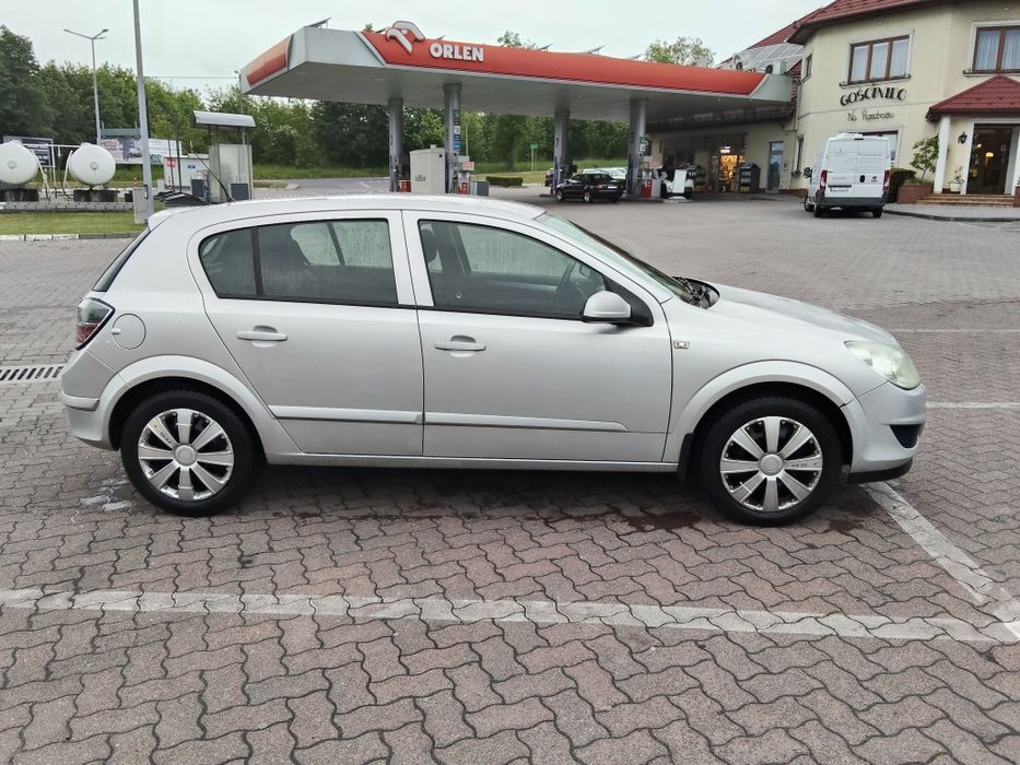 Opel Astra H Hatchback