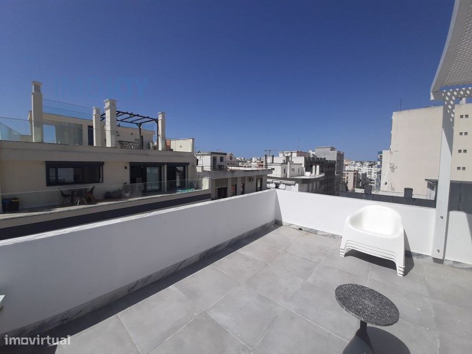 Apartamento T0 no Centro de Portimão