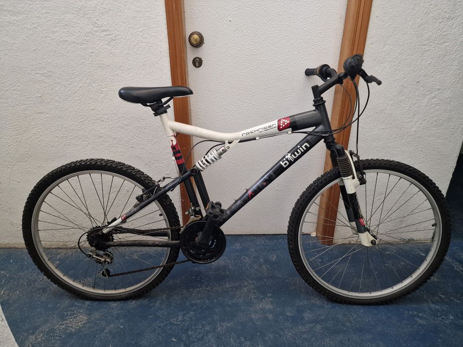 Bicicleta B'Twin Rockrider Full Suspension
