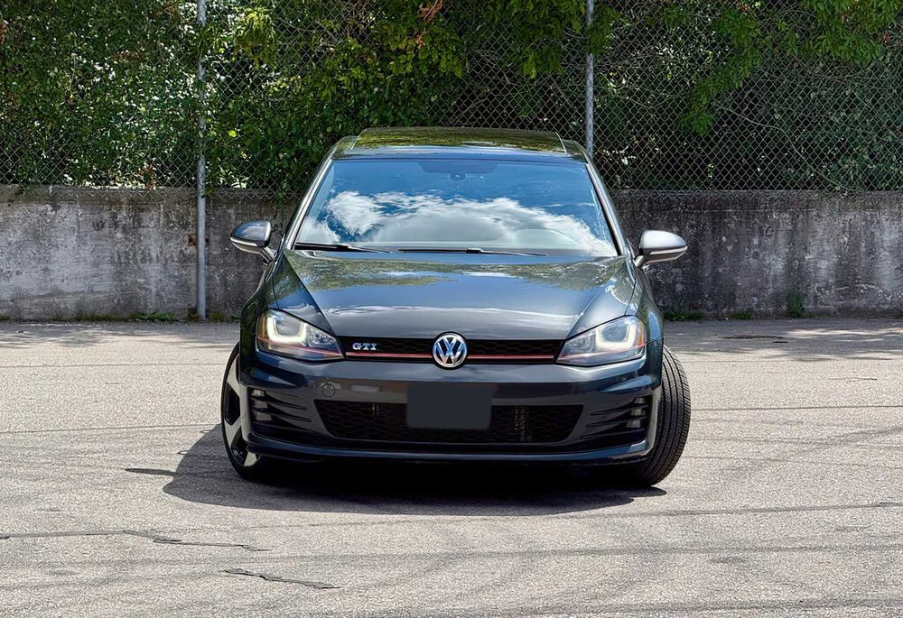 Volkswagen Golf GTI S      2015
