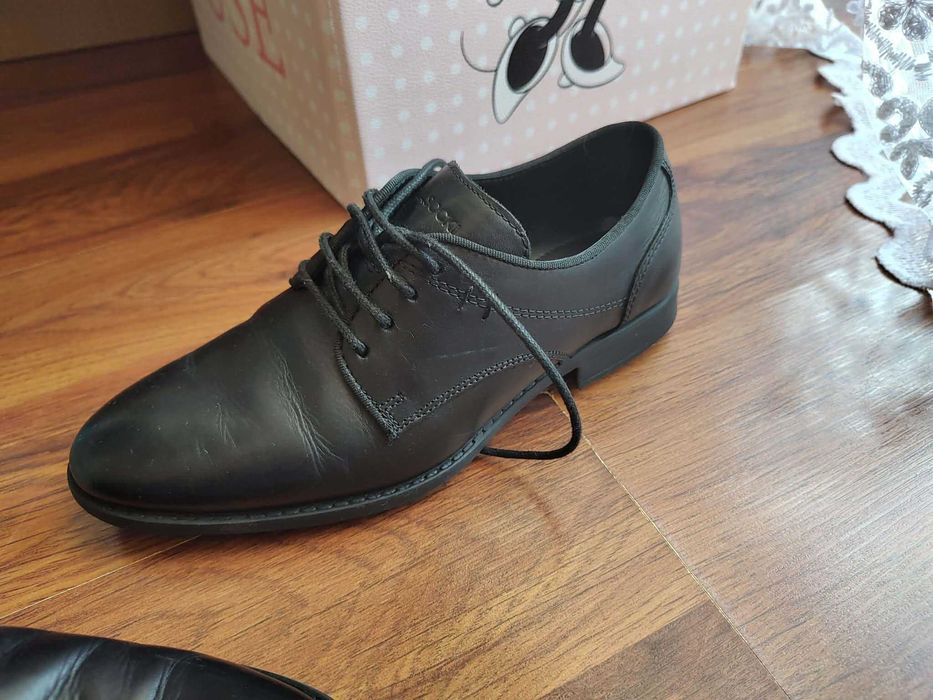 Pantofle chłopięce rozmiar 35 (wkładka 22,5cm) Lasocki young