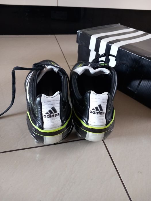 NOWE Adidas Predator Profesjonalne korki 42