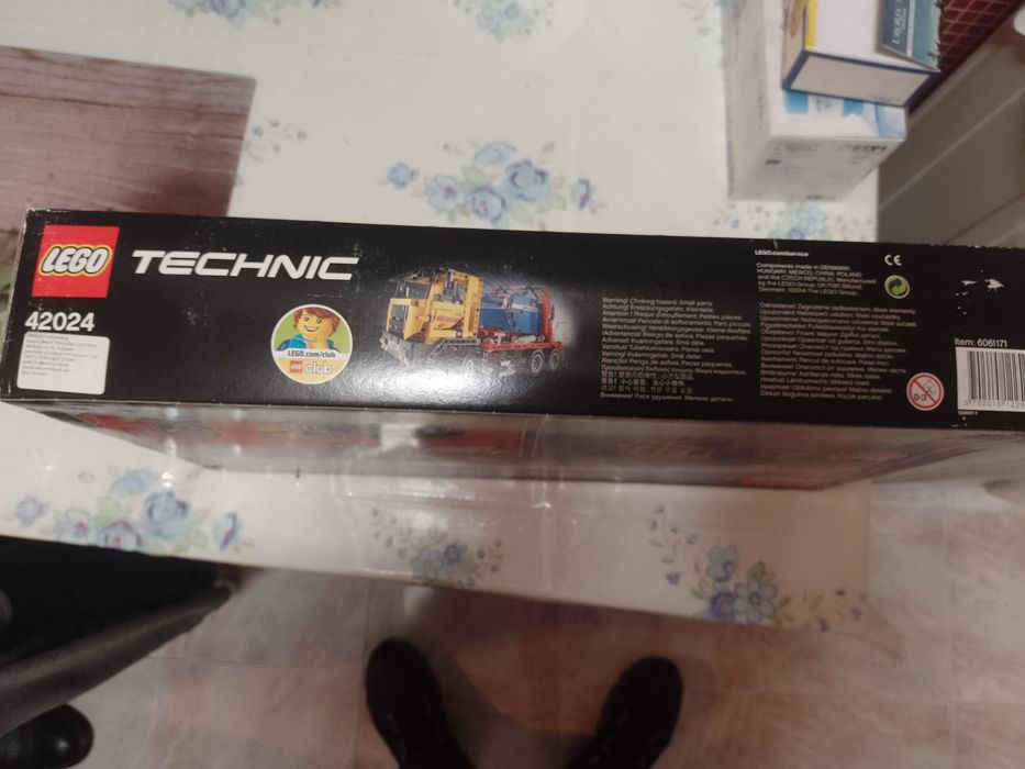 Lego Technic 4202464584338463617123