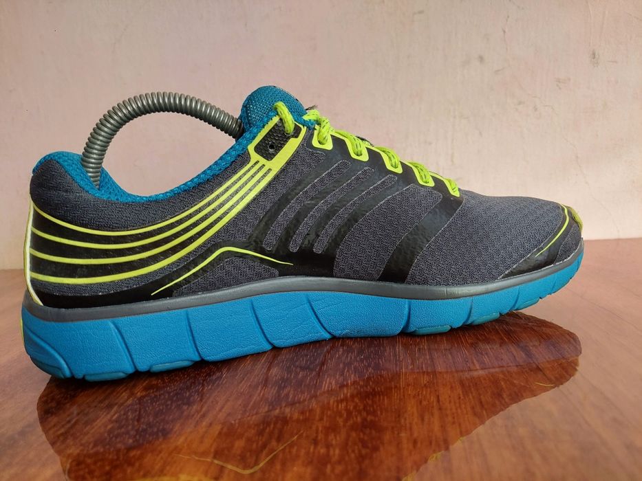 Кроссовки бігові трейлові фірми Pearl izumi Trail N2 оригінал 

Розмір