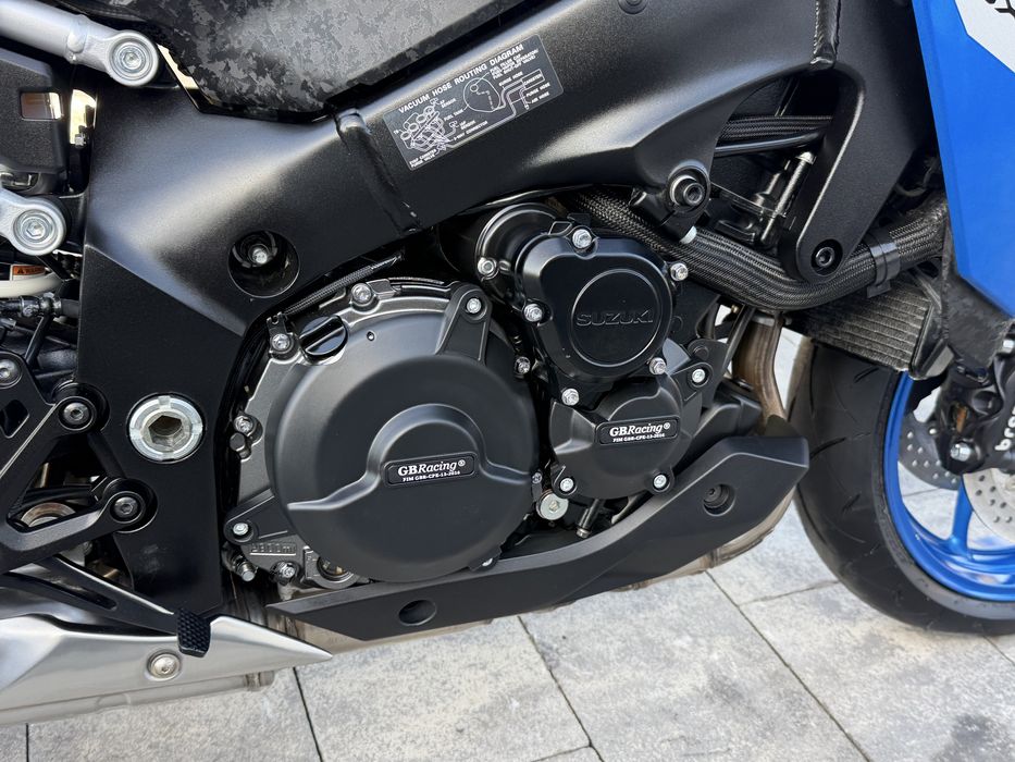 Suzuki gsx s 1000 2025