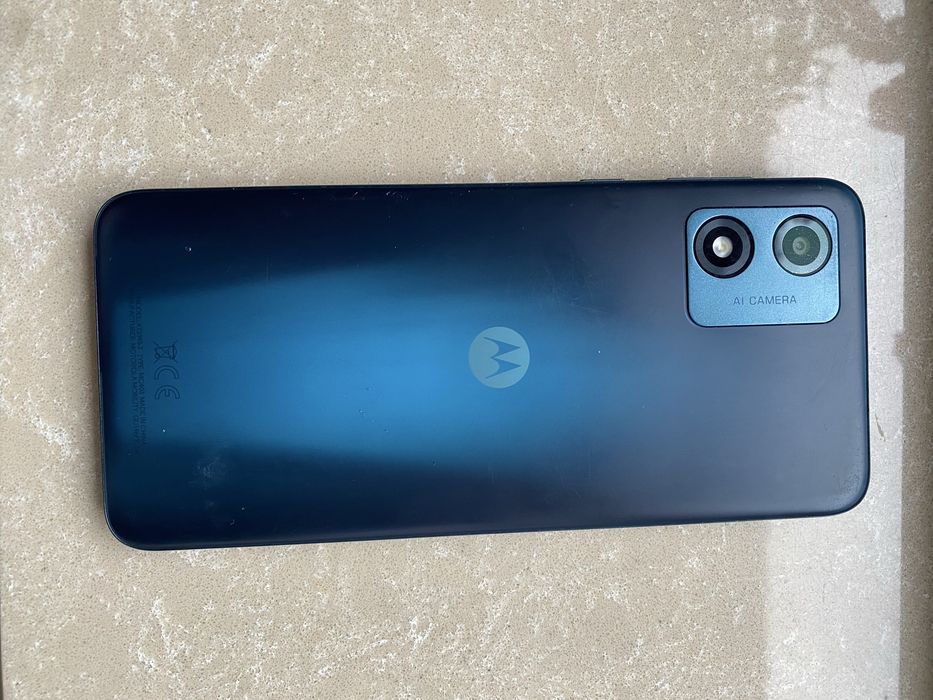 Motorola Moto e13