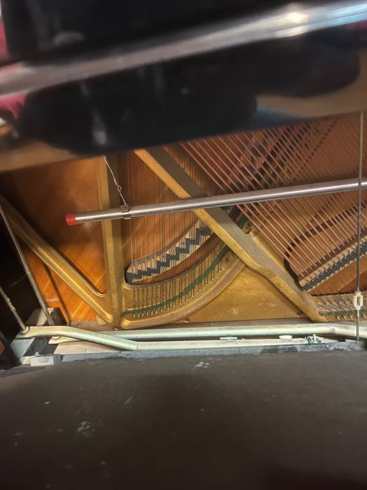 Yamaha U3 – Piano Vertical Profissional – Excelente Estado