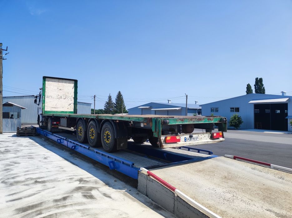 Площадка полуприцеп під солому лісовоз самоскида переобладнання