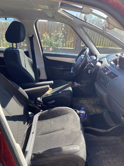Продам машину Citroën C4 Picasso