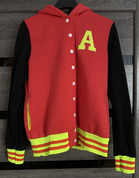 Новая женская кофта с капюшоном