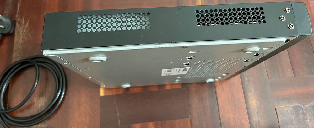 MAZi HSVR-16HTP 16 channel cctv dvr + 4tb Toshiba Hdd