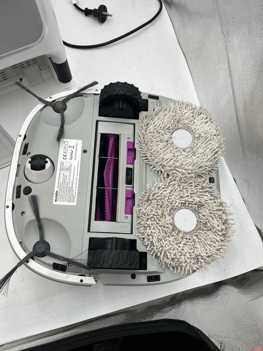 Robot sprzatajacy Eureka J12 ultra