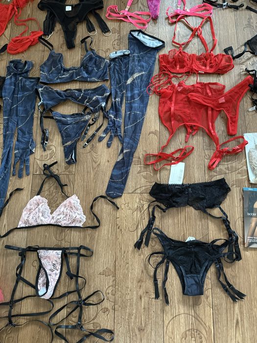 Еротична білизна белье ліф труси панчохи пояс гартери перчатки