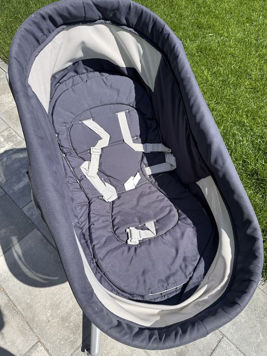 Chicco baby hug 4in1 в чудовому стані