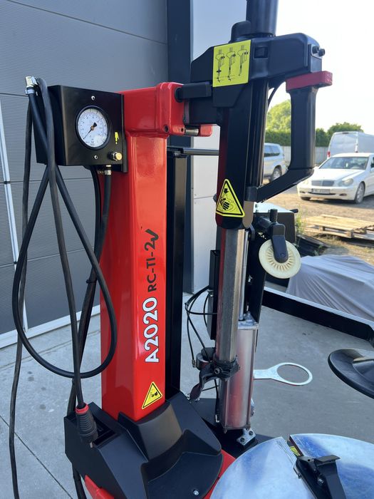 Montażownica do opon Corghi A 2020 RC-TI 2 Speed + ramię pomocnicze SP 2000