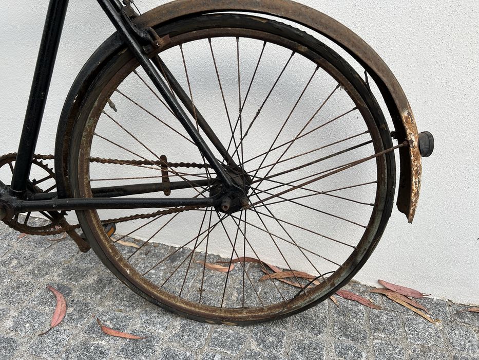 Bicileta antiga para restauro/peças