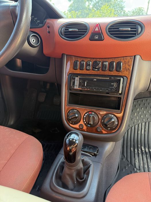 Mersedes-benz A140