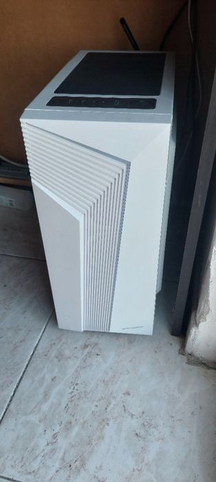 Torre  Msi B250 PC MATE Intel i7 6700k 16 GB de RAM DDR4 2400MHZ HP 1050 Ti