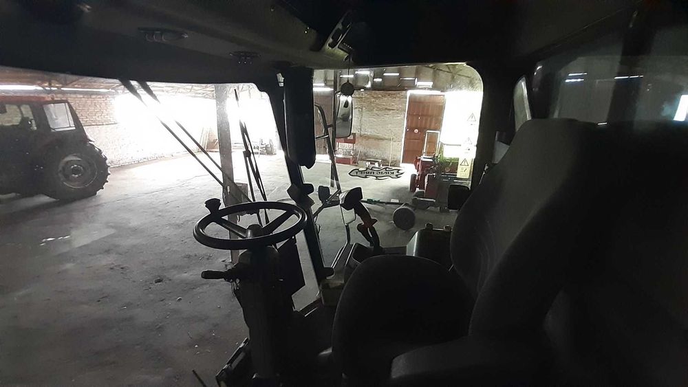 комбайн MF-7246 (2008р.в.) з зерновой жаткою .Подрібнювач соломи