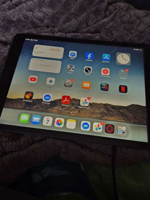 Ipad generacji 9 64GB plus etui,klawiatura, myszka,rysik