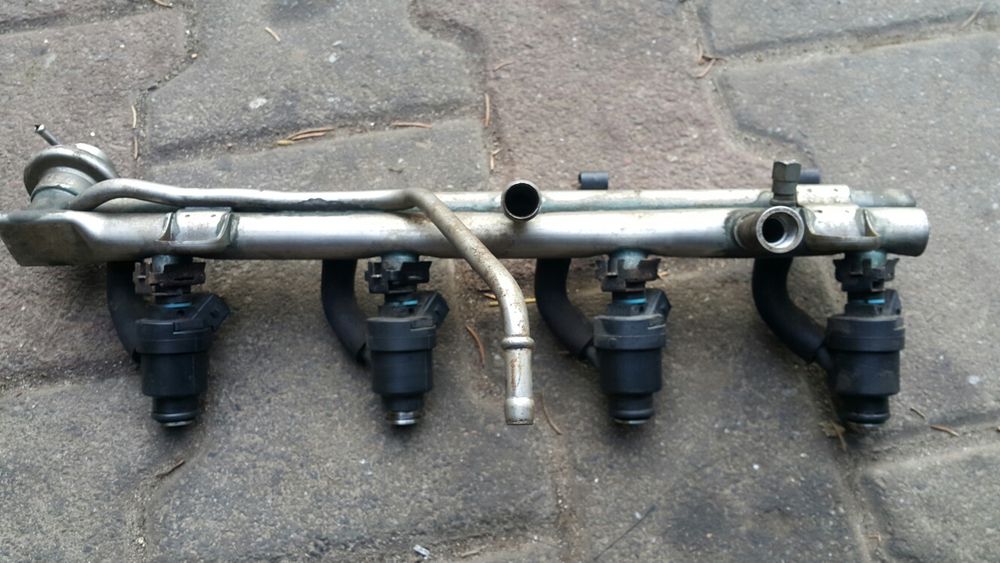 Wtryski listwa bmw e46 m43 1.9