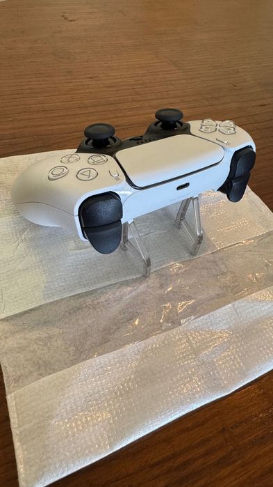 PS5 1TB Edição Com Leitor - Como Nova