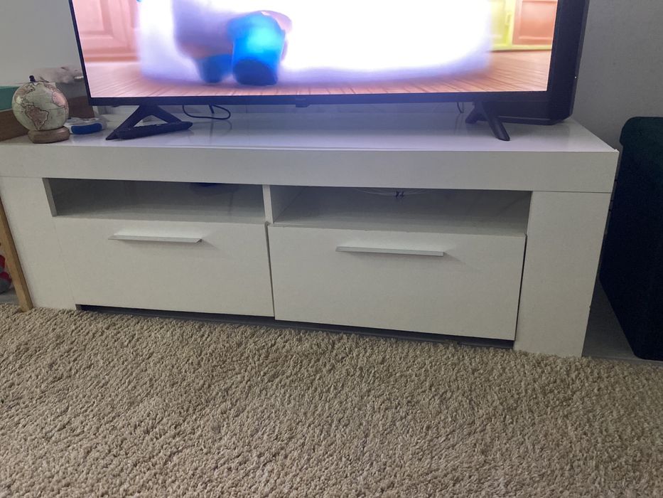 Móvel de televisão